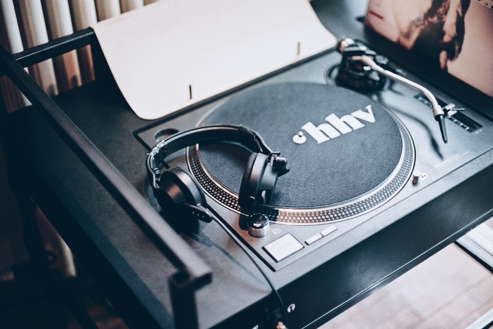 Elevating Brand Experience through Sensory Retail: A Symphony for the Senses